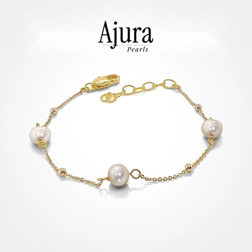 Tin Cup Pearl Bracelet White