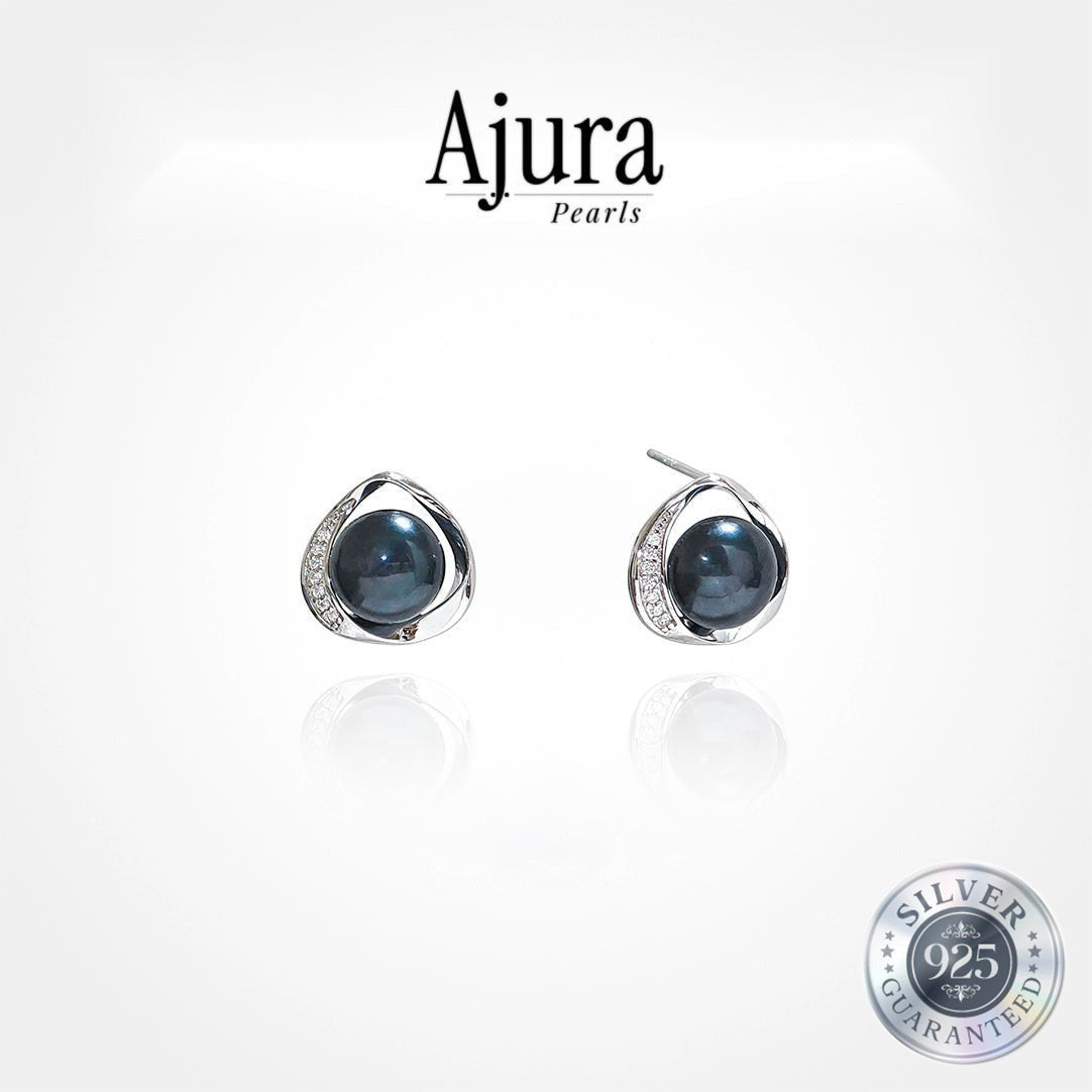925 Silver Victoria Pearl Studs Peach