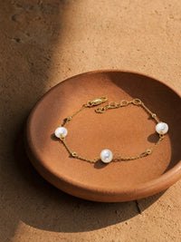 Tin Cup Pearl Bracelet White — contrasting styled detail